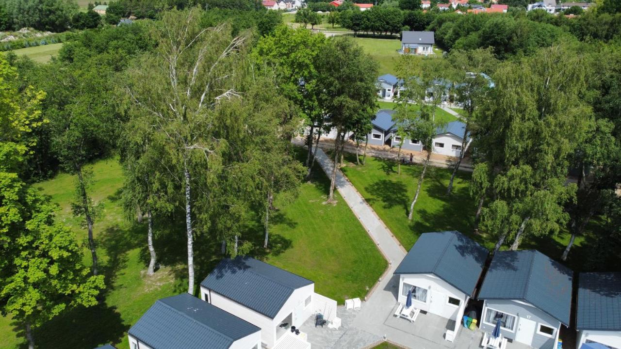 Lumi Letniskowe Z Podgrzewanym Basenem Ferienhaus