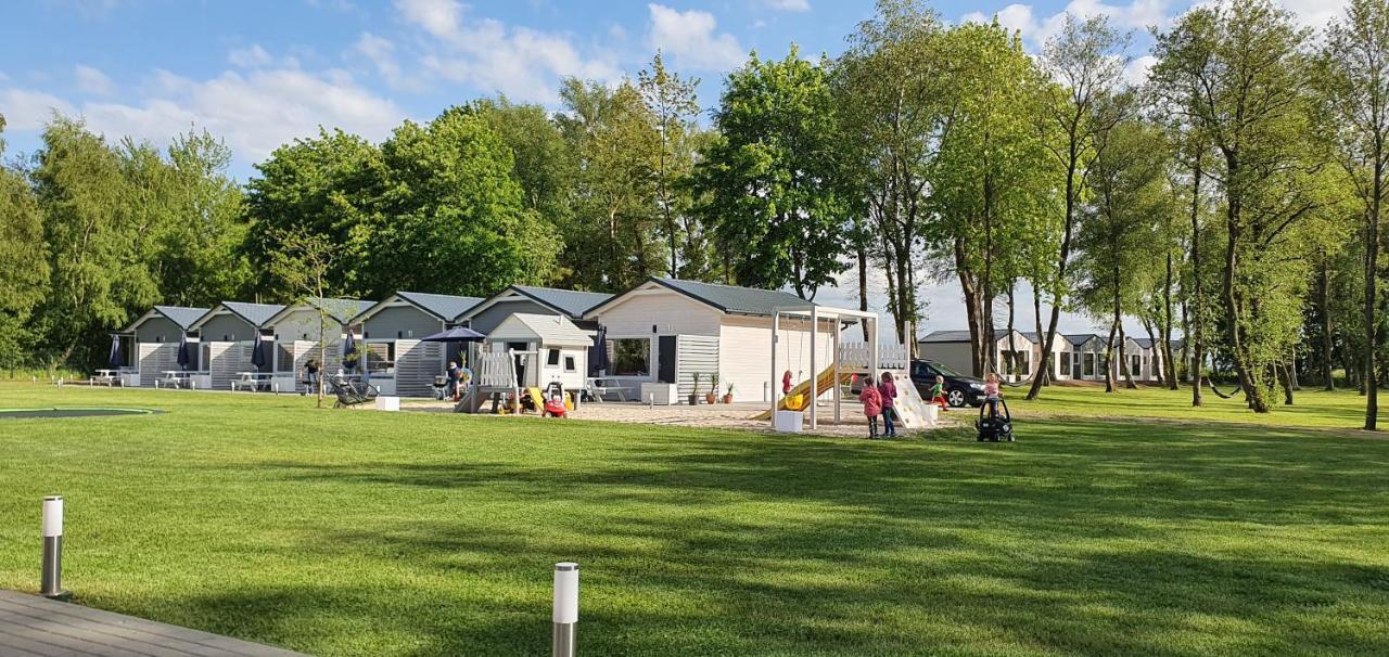 Ferienhaus Lumi Letniskowe Z Podgrzewanym Basenem Rewal